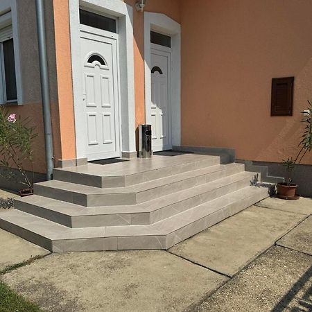 Zoya Apartman Hajdúszoboszló Zewnętrze zdjęcie